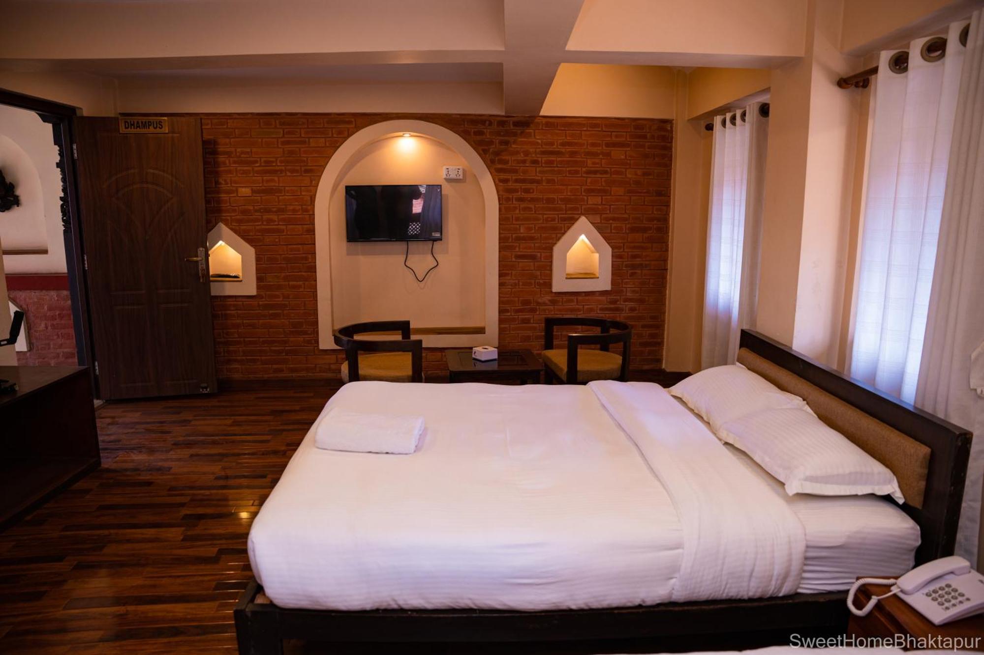 Hotel Sweet Home Bhatgoan Exterior foto